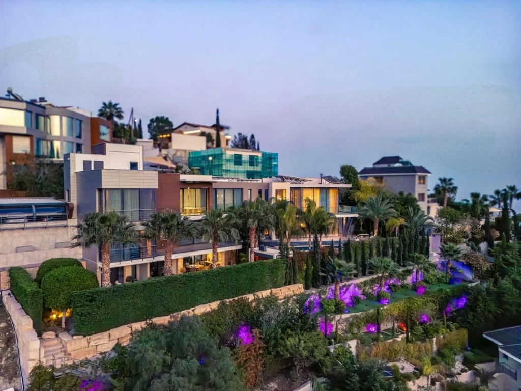 6+ Bedroom House for Sale in Agios Tychonas, Limassol District