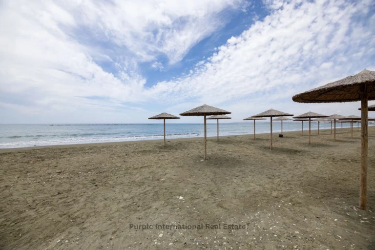 2 Bedroom House for Sale in Pervolia Larnacas