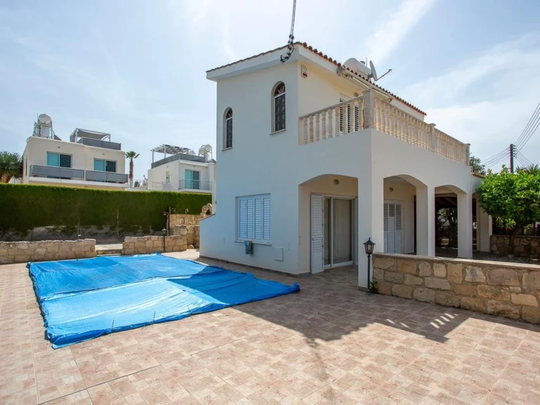 Cheap Houses and Villas for Sale Paphos up to 300000 euro