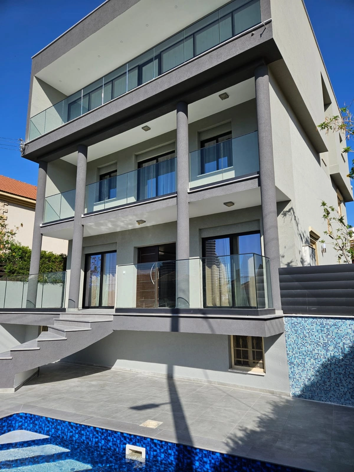 6+ Bedroom House for Rent in Potamos Germasogeias, Limassol District