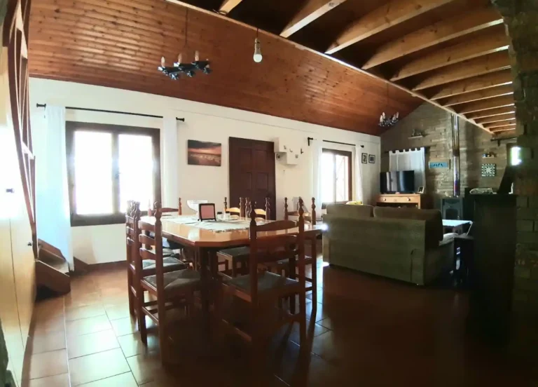 Cheap Houses and Villas for Sale Larnaca up to 500000 euro