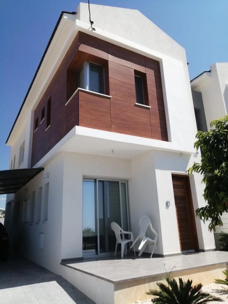 3 Bedroom House for Sale in Kolossi, Limassol District