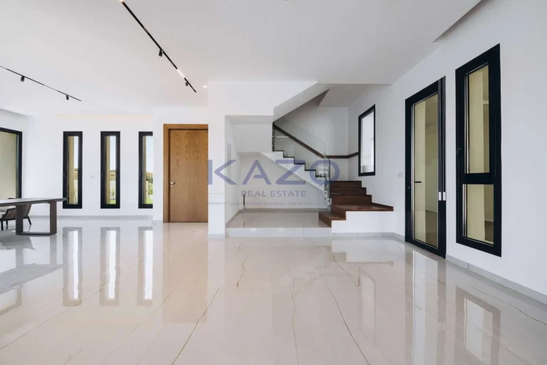 5 Bedroom House for Sale in Agios Tychonas, Limassol District