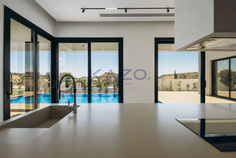 5 Bedroom House for Sale in Agios Tychonas, Limassol District