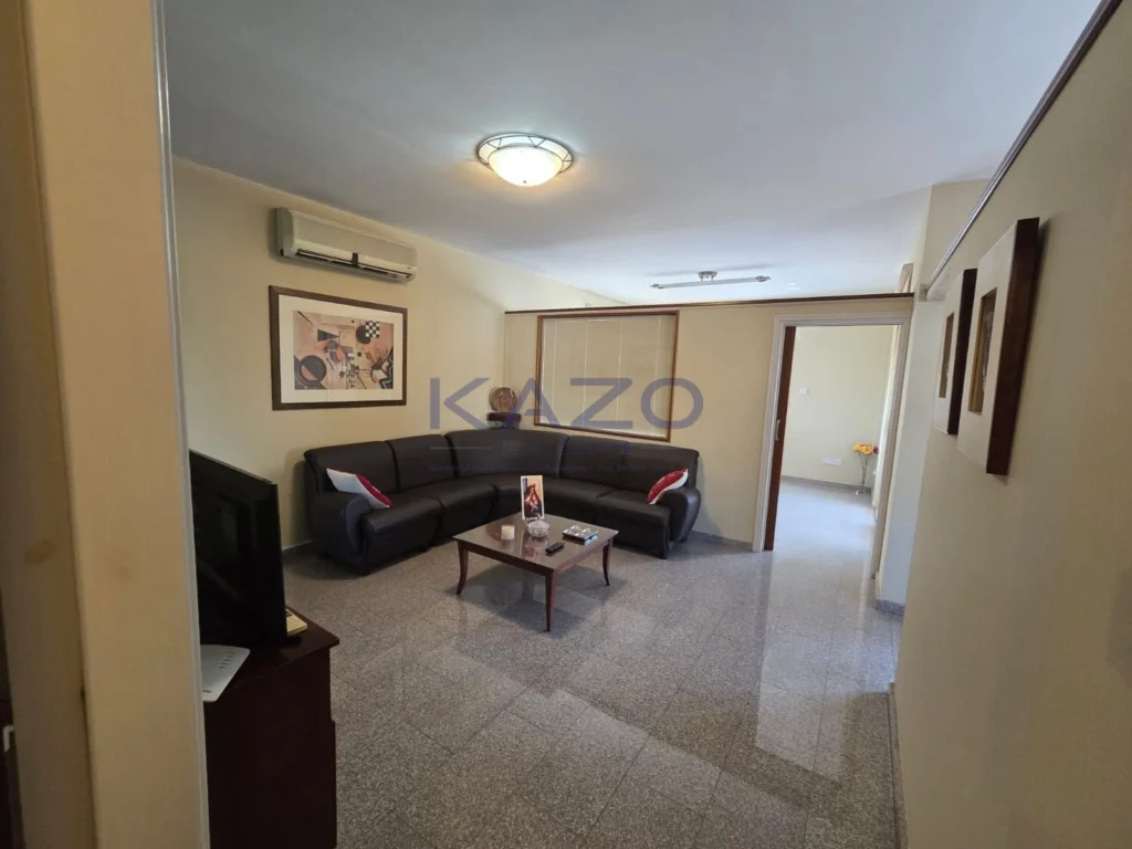 100m² Office for Rent in Limassol District