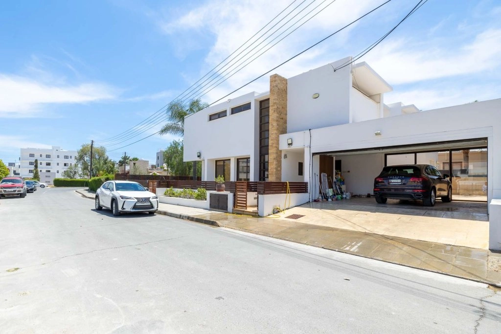 4 Bedroom House for Sale in Vergina, Larnaca District