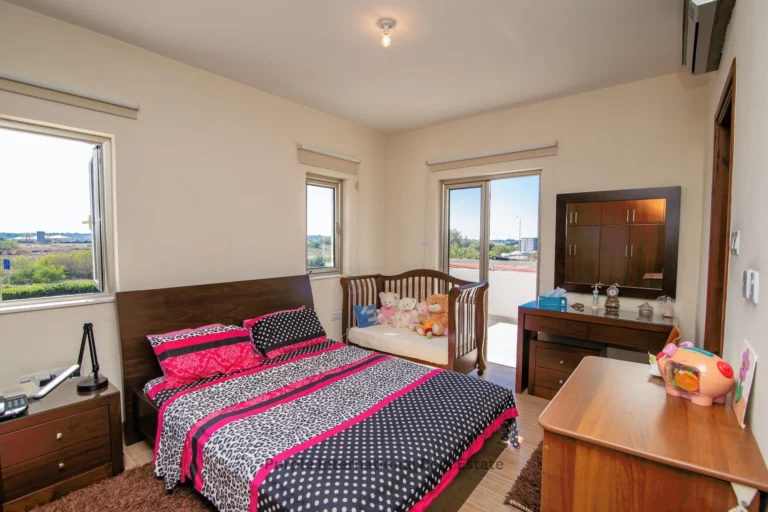 5 Bedroom House for Sale in Paralimni, Famagusta District