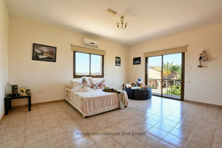 Cheap Houses and Villas for Sale Famagusta up to 400000 euro