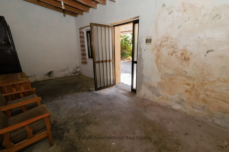 Cheap Houses and Villas for Sale Larnaca up to 100000 euro