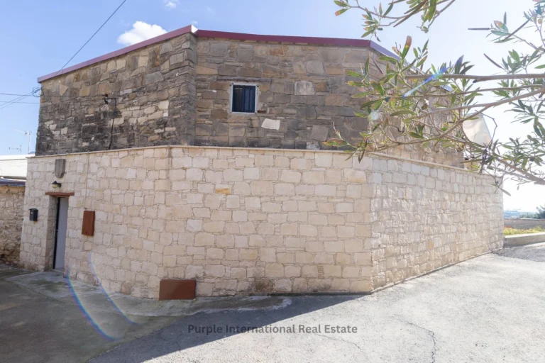 2 Bedroom House for Sale in Tochni, Larnaca District