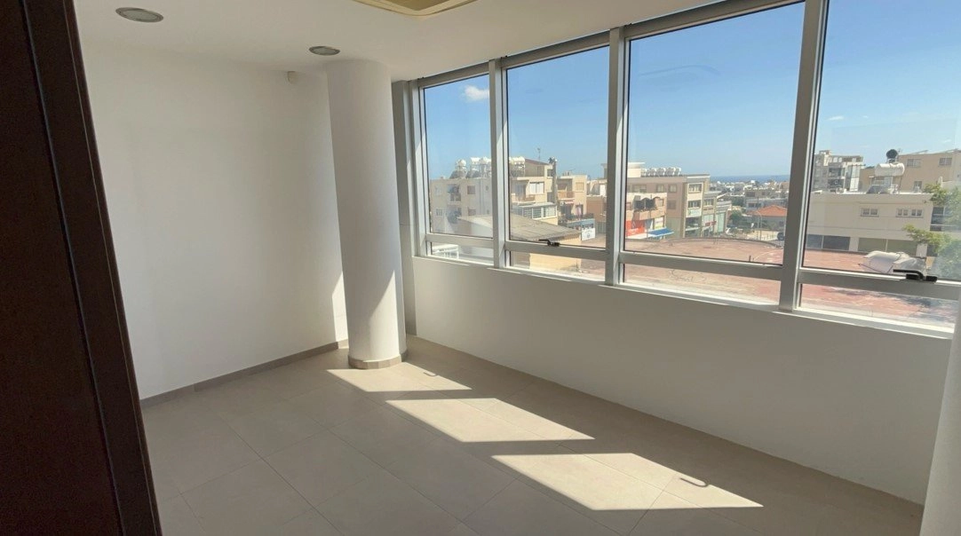 191m² Office for Rent in Vasiliko, Paphos District