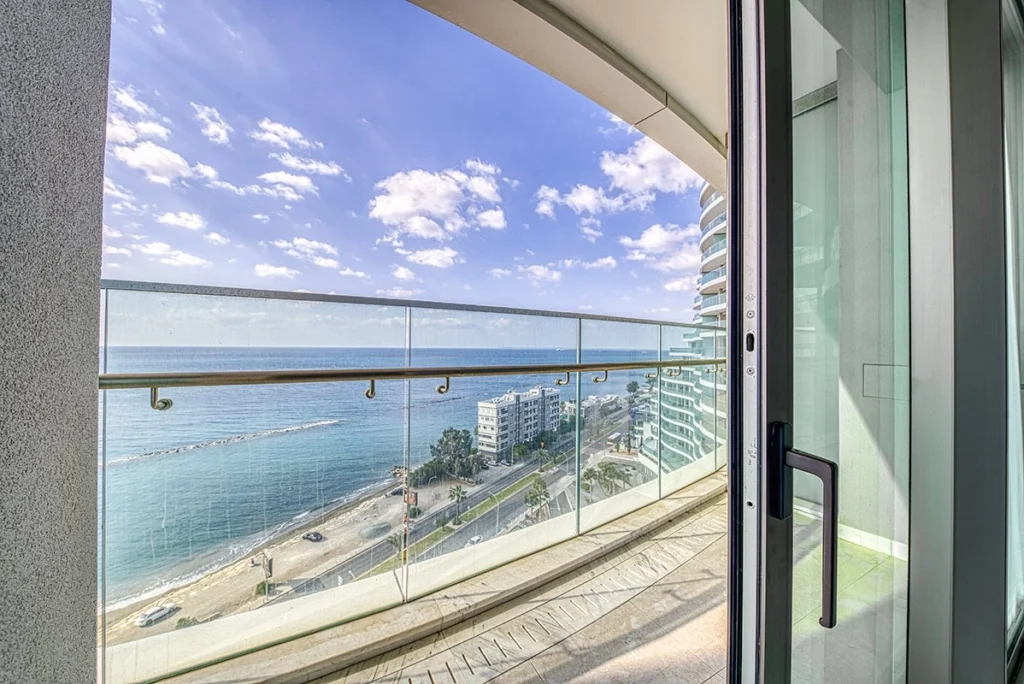2 Bedroom Apartment for Rent in Potamos Germasogeias, Limassol District