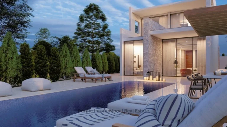 3 Bedroom House for Sale in Sea Caves, Paphos District