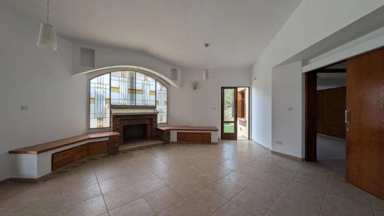 4 Bedroom House for Sale in Geri, Nicosia District