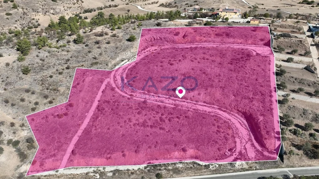 16,550m² Plot for Sale in Agia Marina Xyliatou, Nicosia District