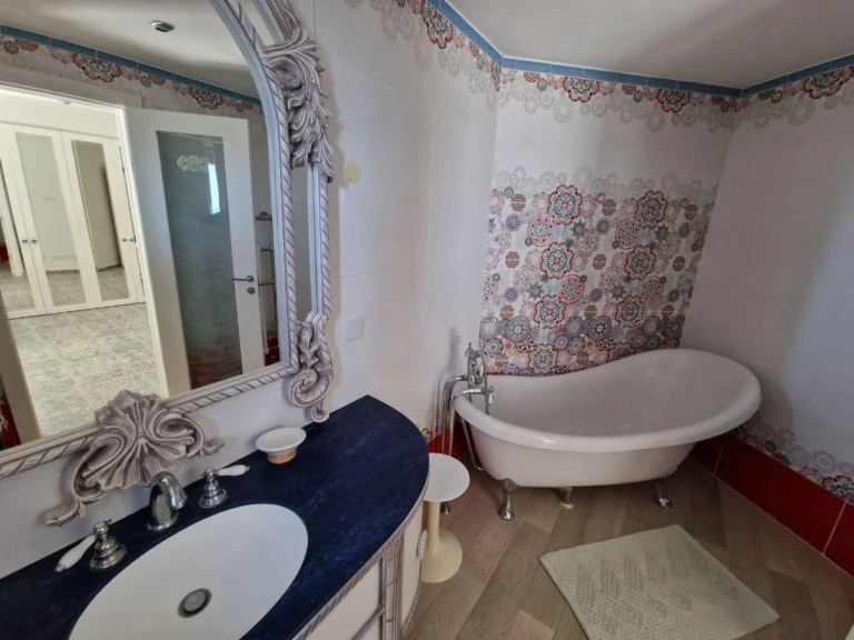 6+ Bedroom House for Sale in Agios Tychonas, Limassol District