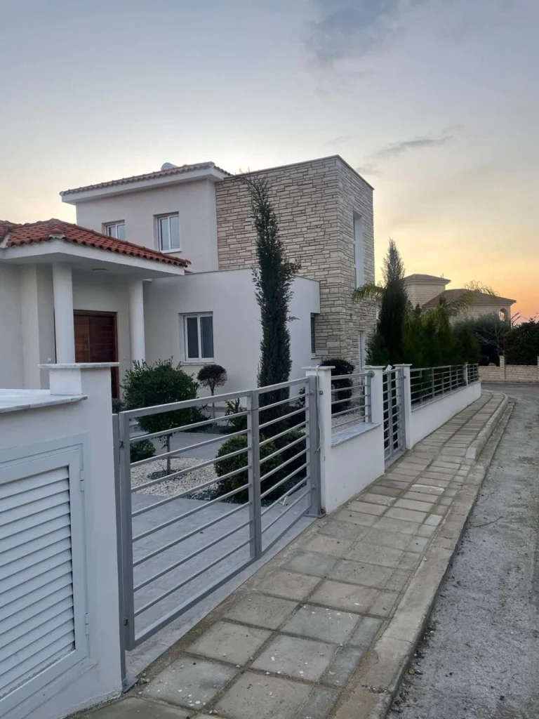 4 Bedroom House for Sale in Pegeia, Paphos District