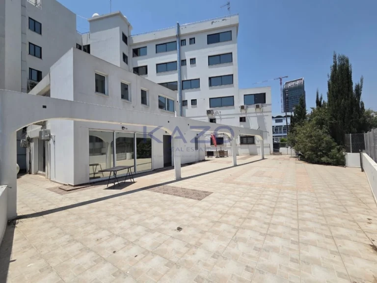200m² Office for Rent in Limassol District