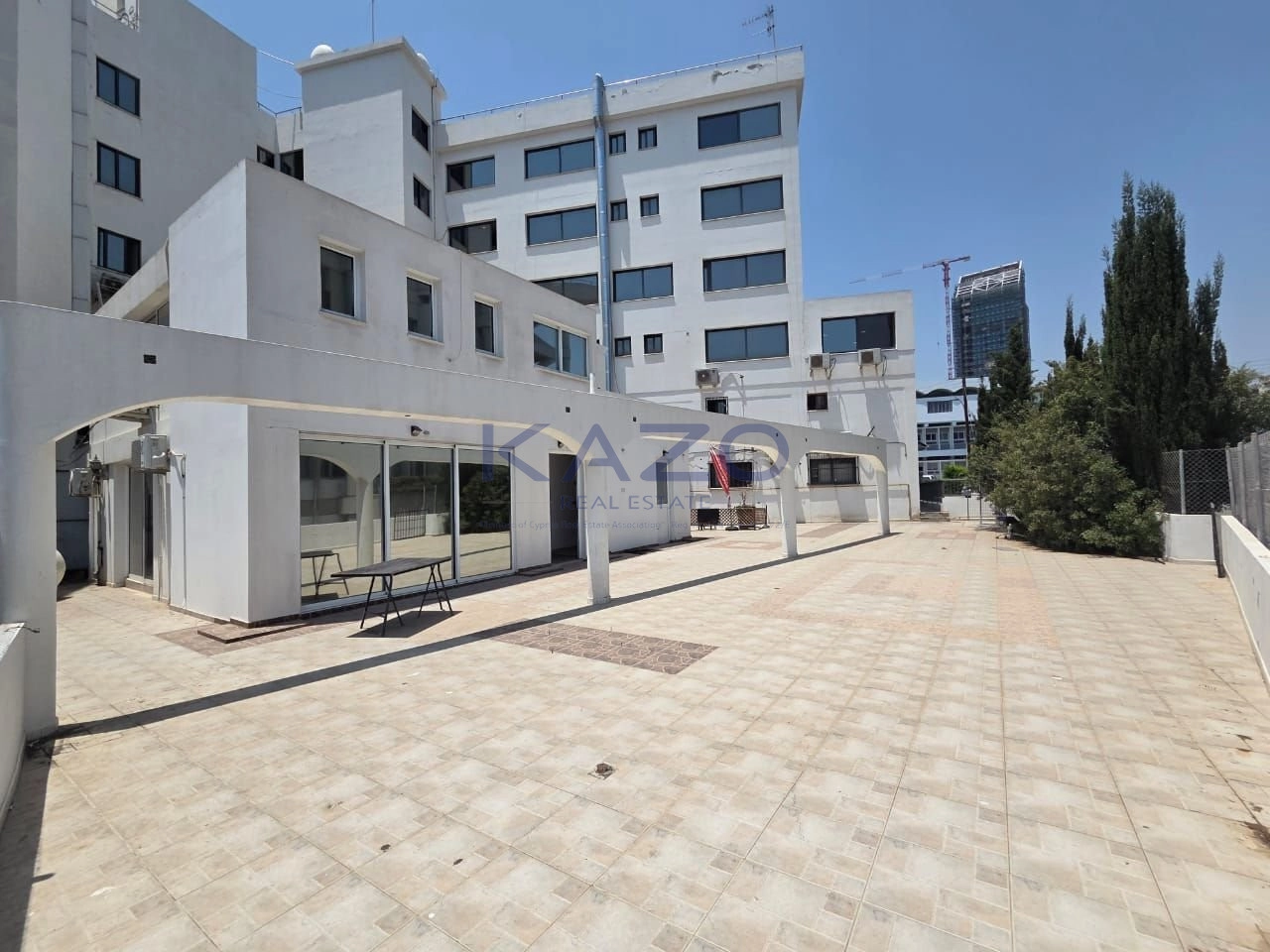 200m² Office for Rent in Limassol District