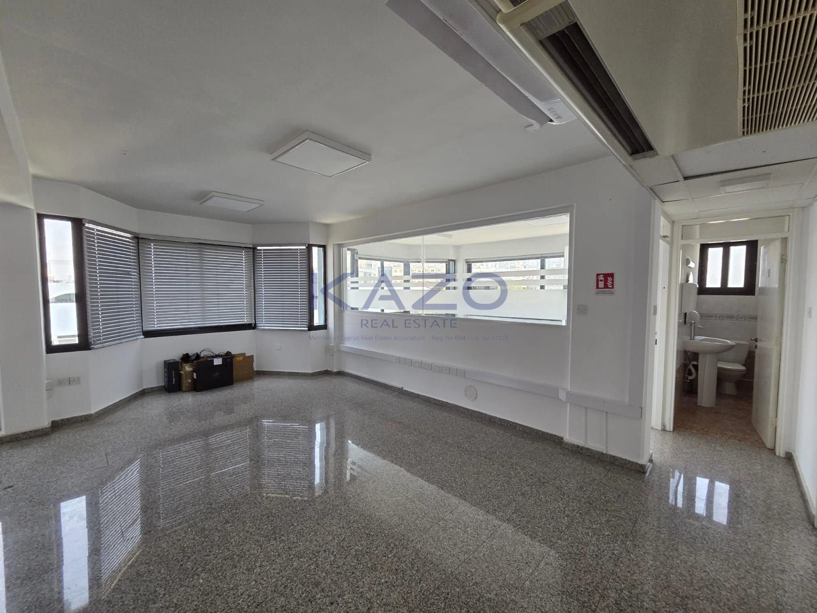 160m² Office for Rent in Limassol District