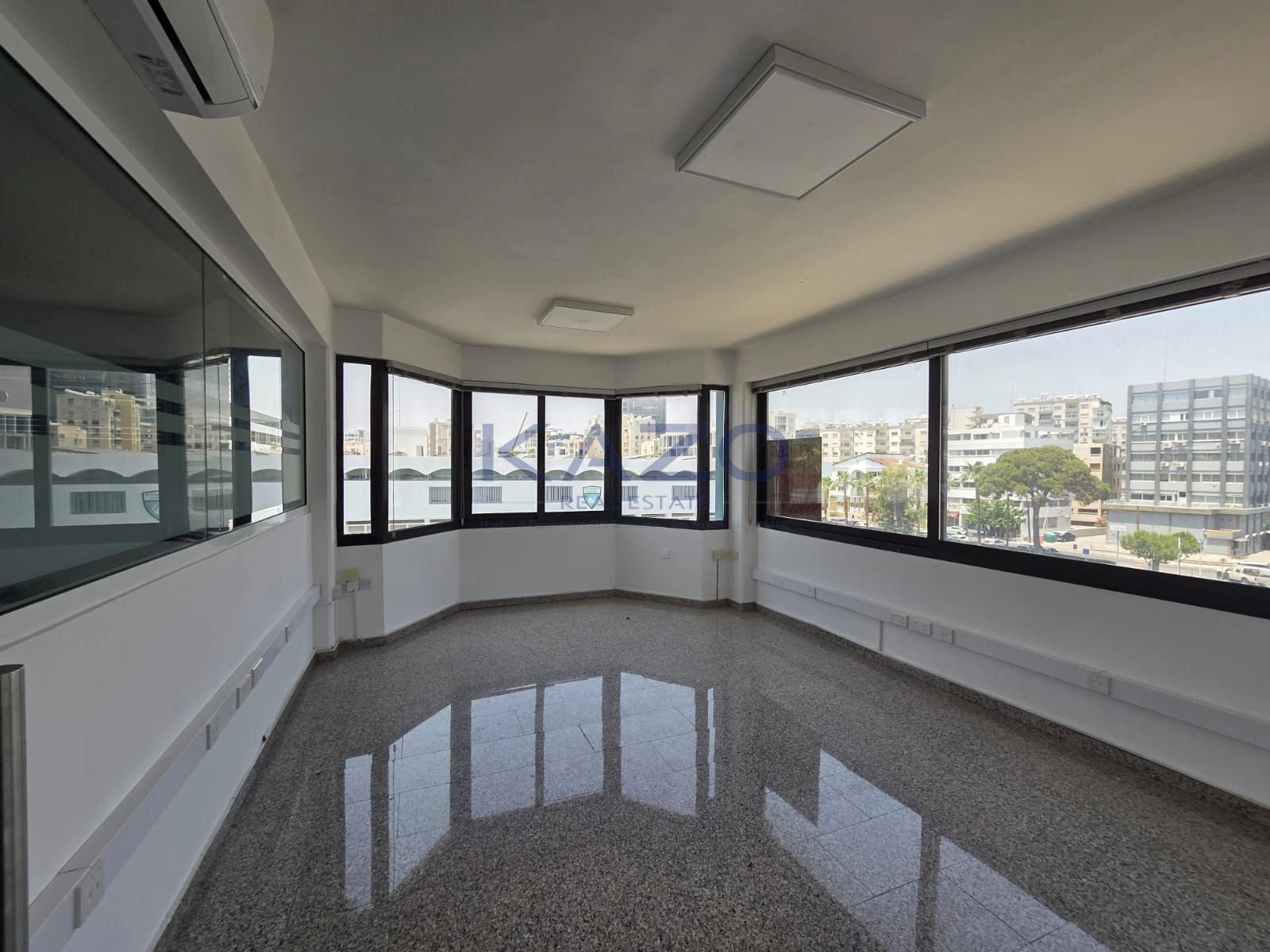 160m² Office for Rent in Limassol District
