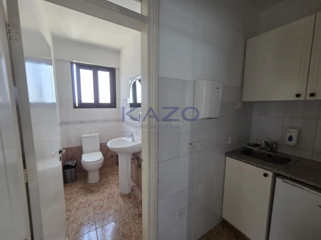 160m² Office for Rent in Limassol District