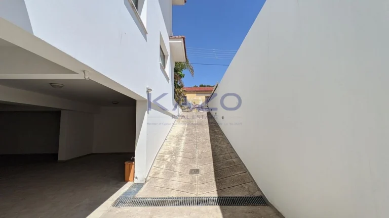 4 Bedroom House for Sale in Aglantzia, Nicosia District
