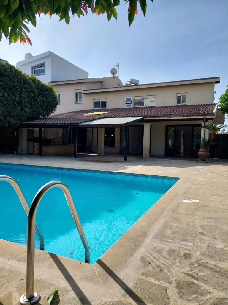 5 Bedroom House for Sale in Limassol – Kapsalos