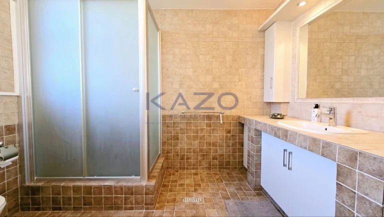 5 Bedroom House for Sale in Limassol – Kapsalos