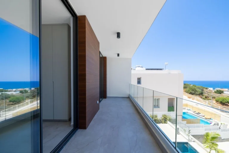 3 Bedroom House for Sale in Chlorakas, Paphos District