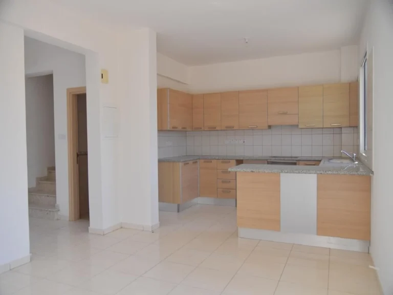 Cheap Houses and Villas for Sale Larnaca up to 300000 euro