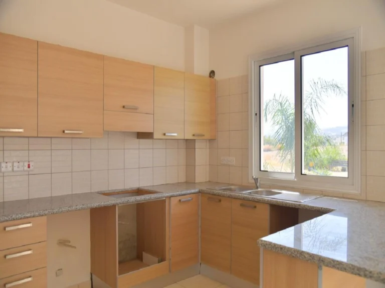 Cheap Houses and Villas for Sale Larnaca up to 300000 euro