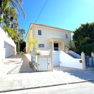5 Bedroom House for Sale in Germasogeia, Limassol District
