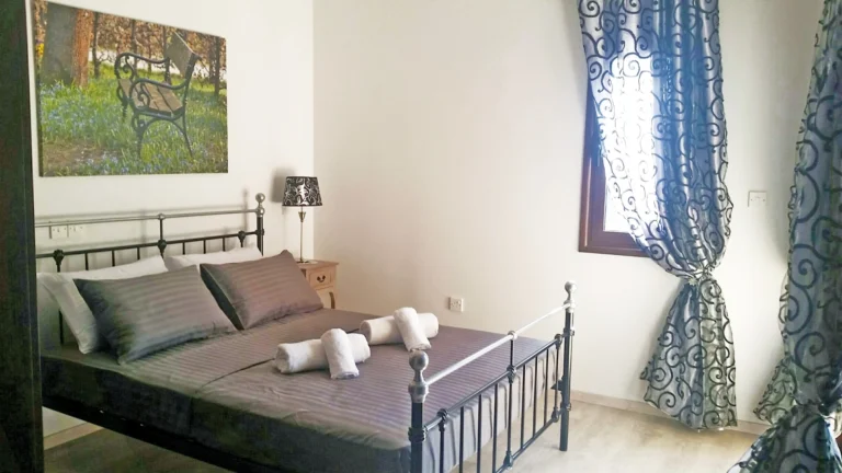 2 Bedroom House for Sale in Monagroulli, Limassol District