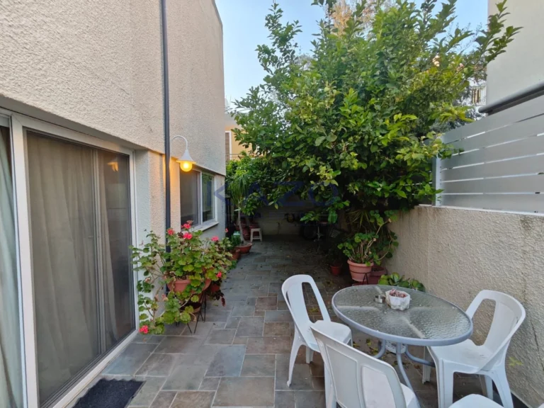 5 Bedroom House for Sale in Limassol – Kapsalos