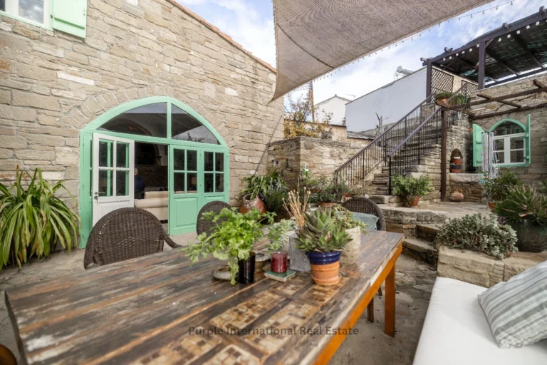 2 Bedroom House for Sale in Tochni, Larnaca District