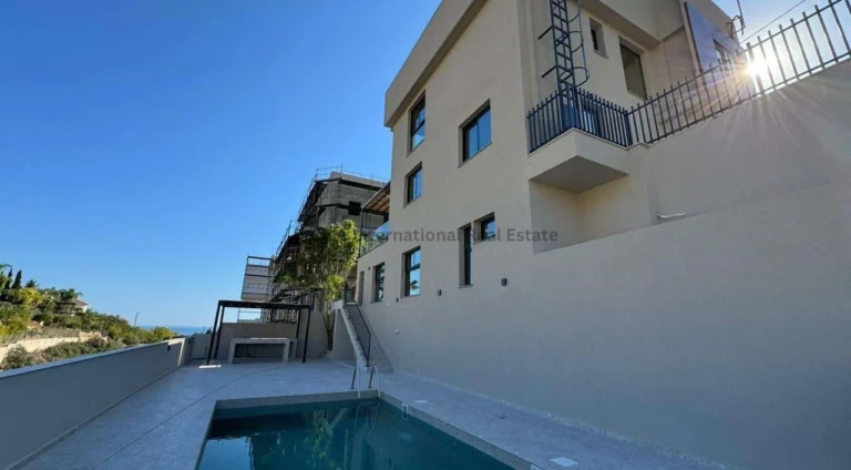 4 Bedroom House for Sale in Agios Tychonas, Limassol District
