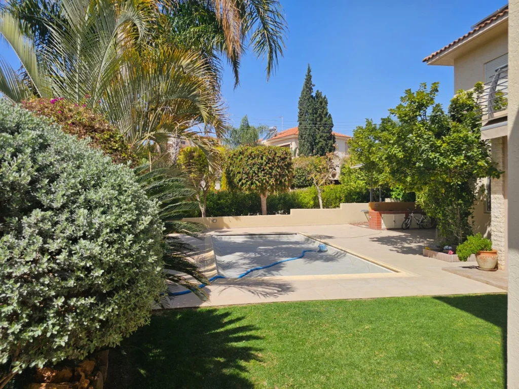4 Bedroom House for Sale in Limassol – Agios Athanasios