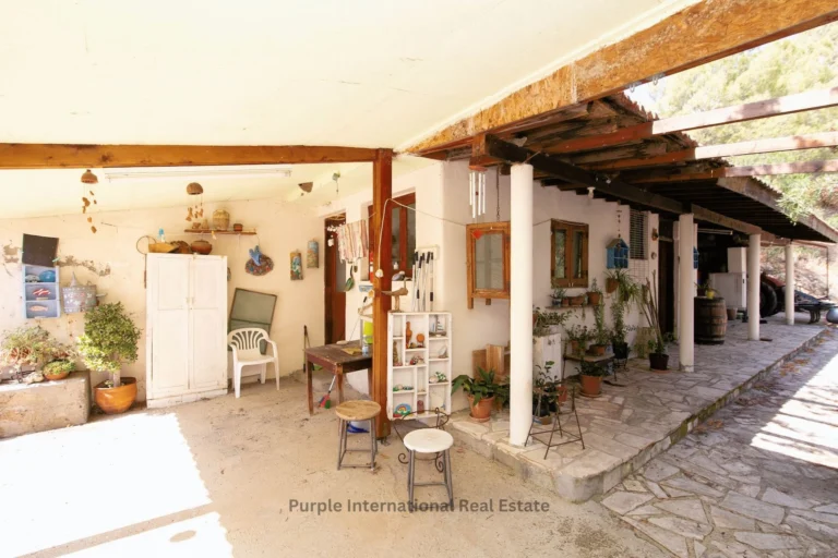 3 Bedroom House for Sale in Vavla, Larnaca District