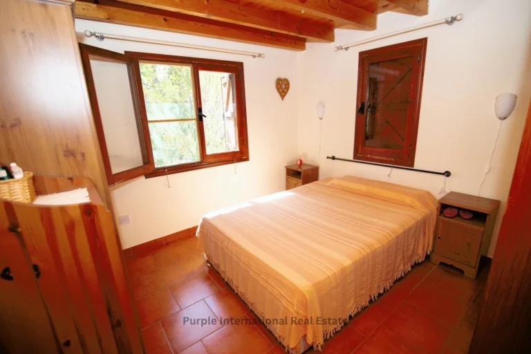 Cheap Houses and Villas for Sale Larnaca up to 500000 euro