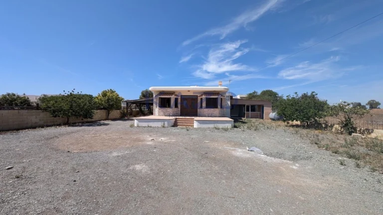 3 Bedroom House for Sale in Avgorou, Famagusta District