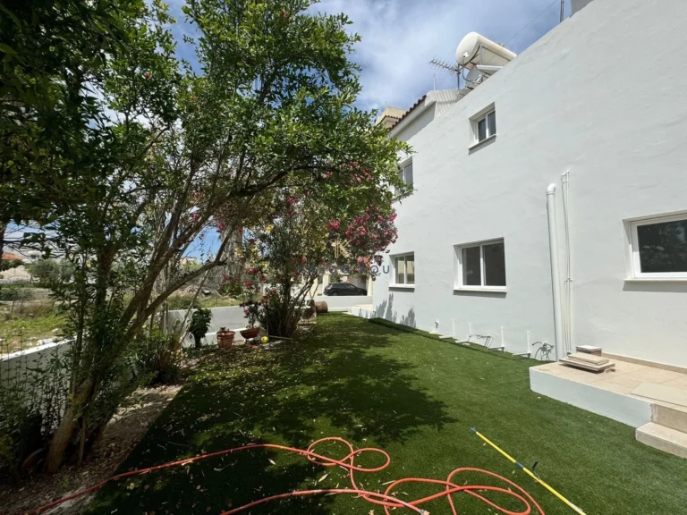 5 Bedroom House for Sale in Larnaca – Chrysopolitissa