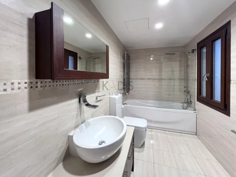 5 Bedroom House for Rent in Engomi, Nicosia District