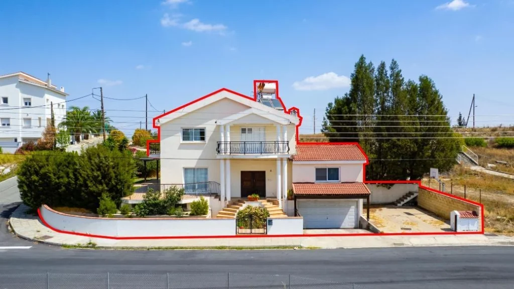 4 Bedroom House for Sale in Agios Konstantinos, Limassol District