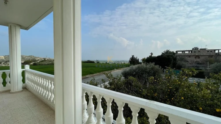 5 Bedroom House for Sale in Anafotida, Larnaca District
