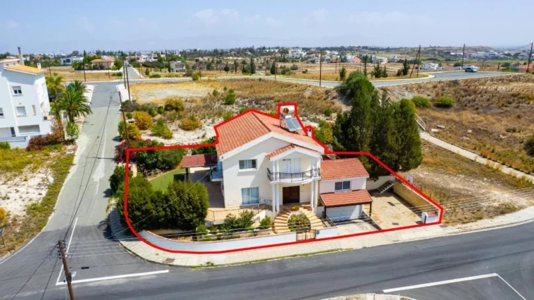 Cheap Houses and Villas for Sale Nicosia up to 500000 euro