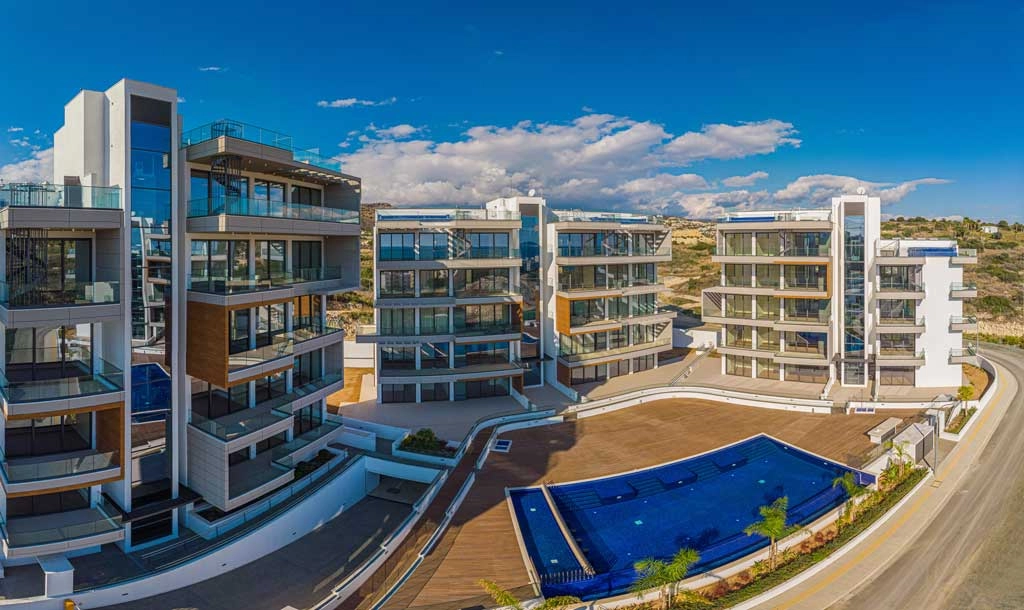 3 Bedroom Apartment for Sale in Agios Tychonas, Limassol District
