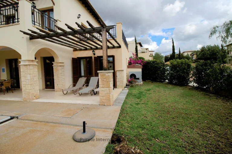 2 Bedroom Apartment for Sale in Aphrodite Hills, Paphos District