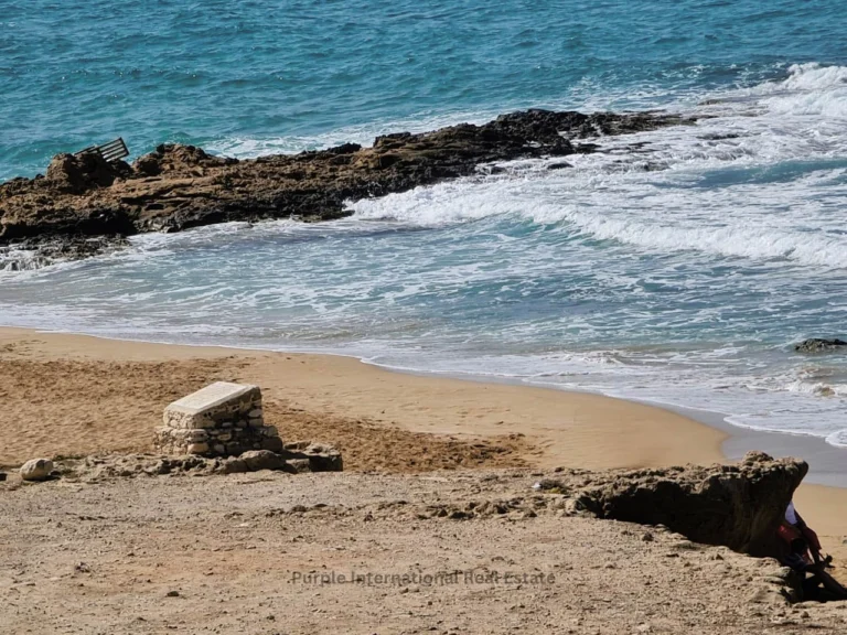 880m² House for Sale in Paphos District