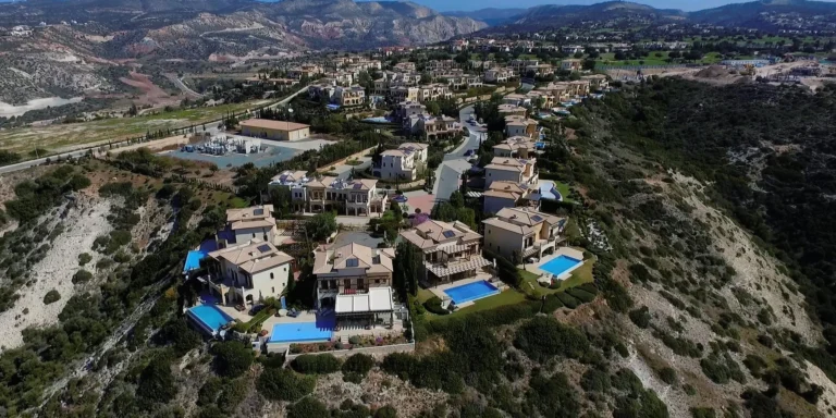 2 Bedroom Apartment for Sale in Aphrodite Hills, Paphos District